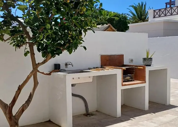 Esmeralda Villa Tias